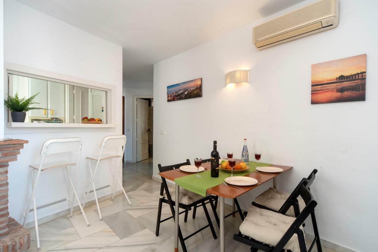 Happy Puerto Marina Apartment Benalmadena Bagian luar foto