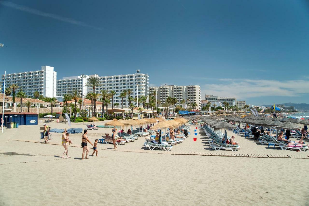 Happy Puerto Marina Apartment Benalmadena Bagian luar foto