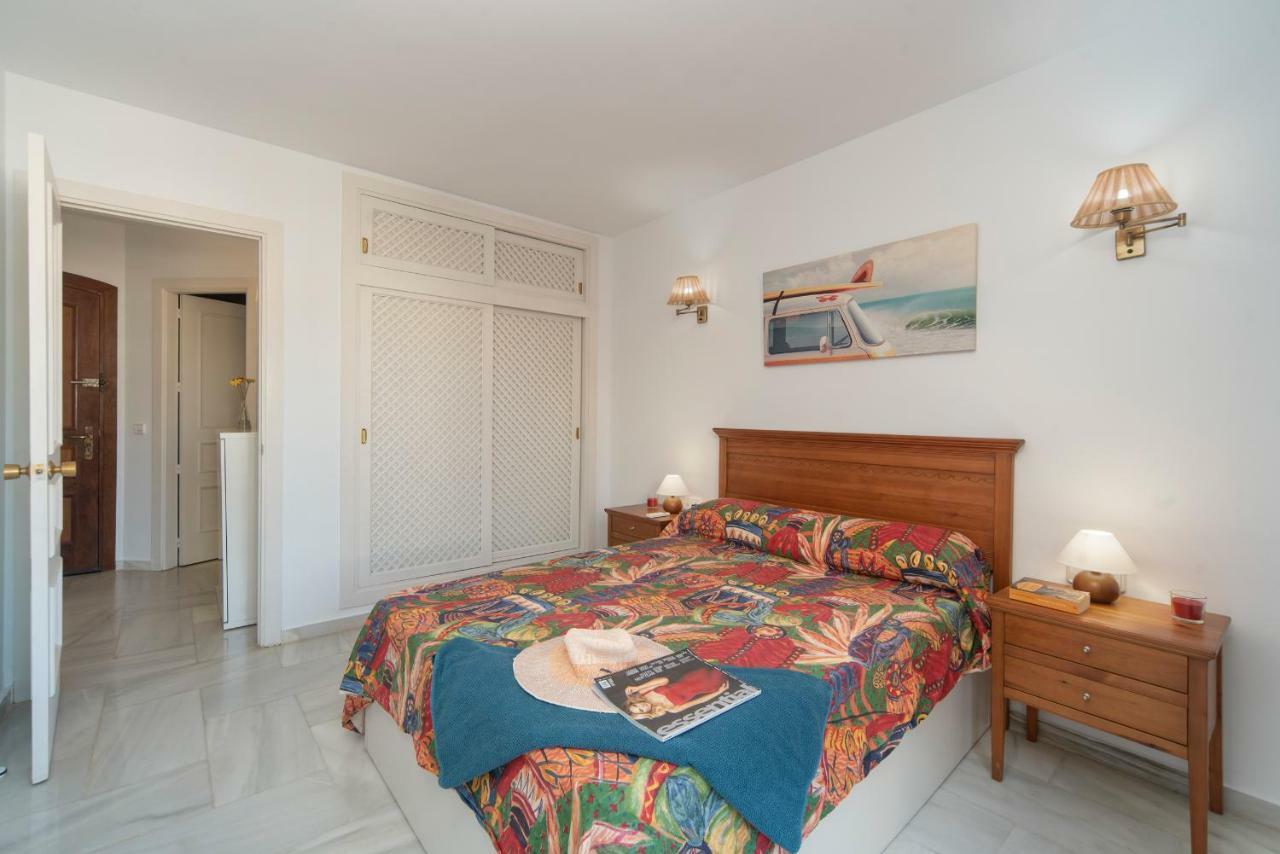 Happy Puerto Marina Apartment Benalmadena Bagian luar foto