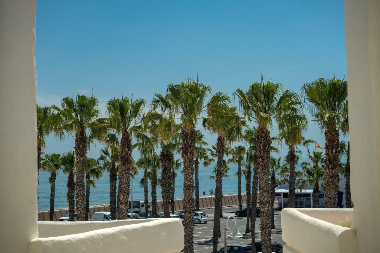 Happy Puerto Marina Apartment Benalmadena Bagian luar foto